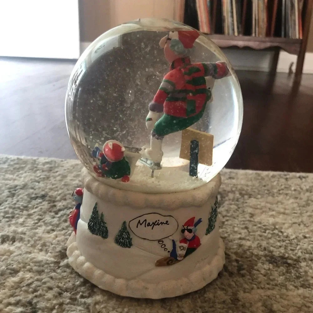 J. Wagner Maxine singing and skating snow globe - Picture 3 of 4